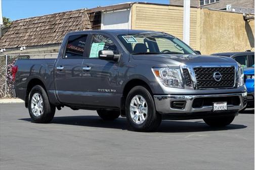 2018 Nissan Titan SV