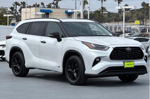2025 Toyota Highlander Hybrid XLE