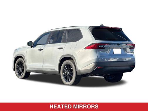 Cement 2026 Toyota Highlander Hybrid Base