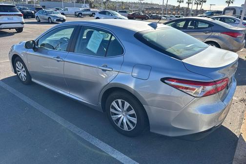 2019 Toyota Camry Hybrid LE