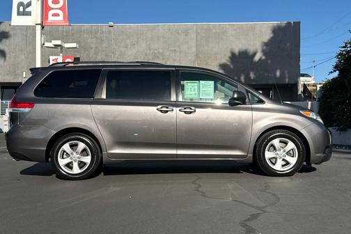 2013 Toyota Sienna LE