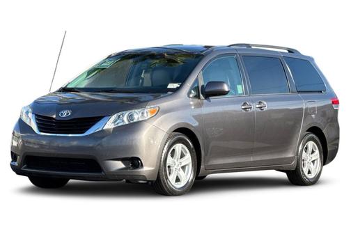 2013 Toyota Sienna LE
