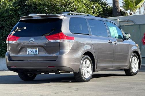 2013 Toyota Sienna LE