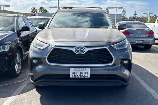 2023 Toyota Highlander Hybrid LE