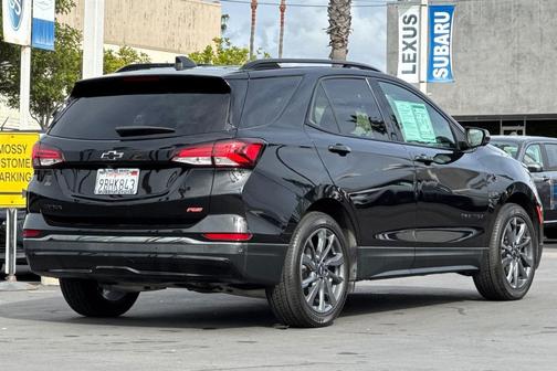 2022 Chevrolet Equinox FWD RS