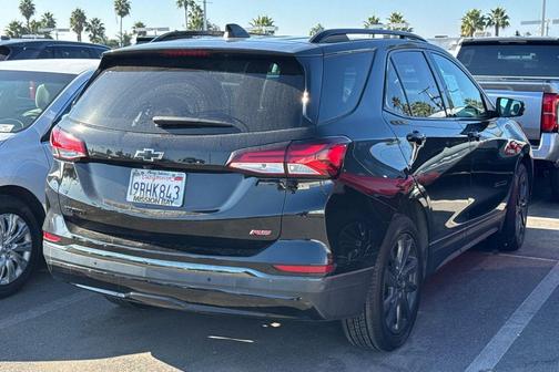 2022 Chevrolet Equinox FWD RS