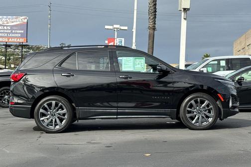 2022 Chevrolet Equinox FWD RS