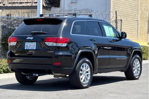 2021 Jeep Grand Cherokee Laredo