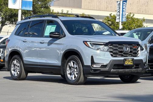 2023 Honda Passport AWD TrailSport