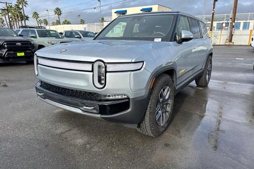 2023 Rivian R1S Adventure