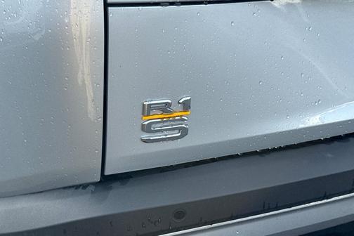 2023 Rivian R1S Adventure