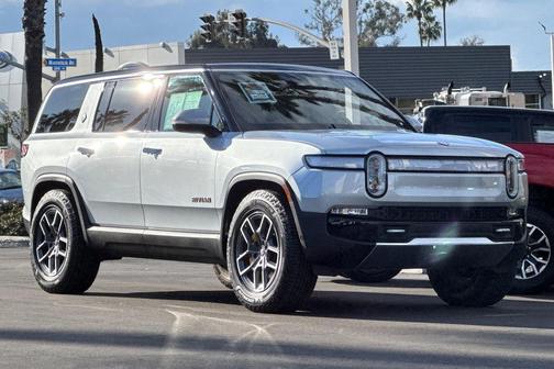 2023 Rivian R1S Adventure