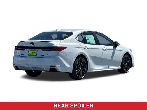 Wind Chill Pearl 2026 Toyota Camry XSE