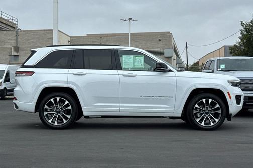 2024 Jeep Grand Cherokee Overland