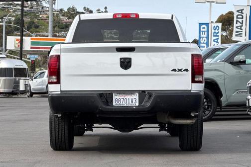 2024 RAM 1500 Classic Warlock Crew Cab 4x4 5'7' Box