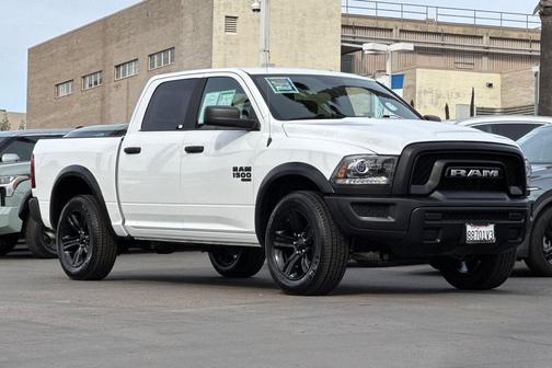 2024 RAM 1500 Classic Warlock Crew Cab 4x4 5'7' Box