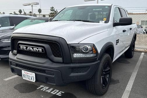 2024 RAM 1500 Classic Warlock Crew Cab 4x4 5'7' Box