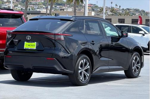 2025 Toyota bZ4X XLE