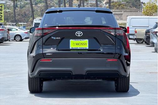 2025 Toyota bZ4X XLE