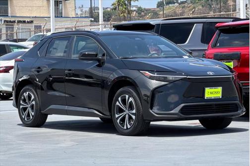 2025 Toyota bZ4X XLE
