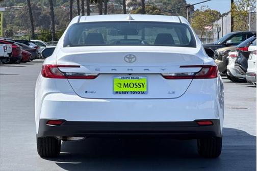2025 Toyota Camry LE