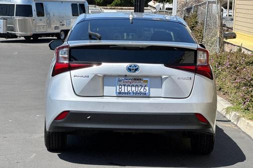 2020 Toyota Prius LE