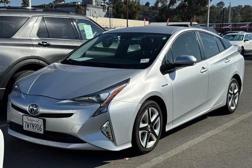 2016 Toyota Prius Three Touring