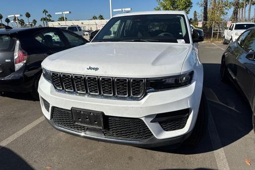 2023 Jeep Grand Cherokee Laredo