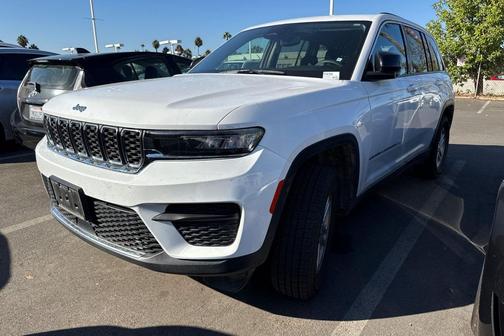 2023 Jeep Grand Cherokee Laredo