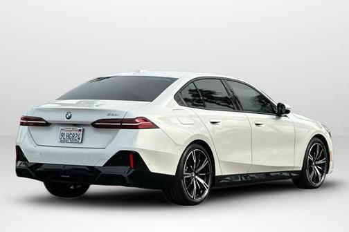 White Metallic 2024 BMW 530 530i