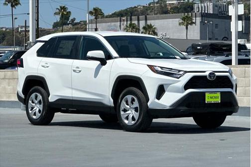 2025 Toyota RAV4 LE