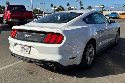 2021 Ford Mustang EcoBoost