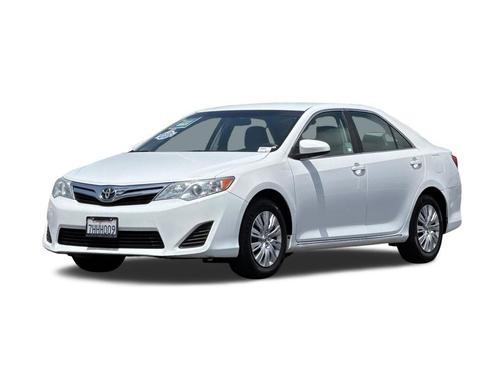 Super White 2014 Toyota Camry LE