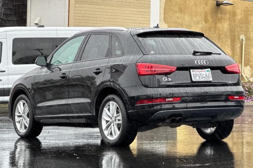 2017 Audi Q3 2.0T Premium