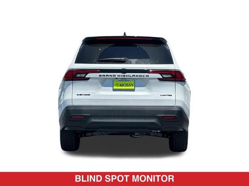Wind Chill Pearl 2026 Toyota Highlander Hybrid Base