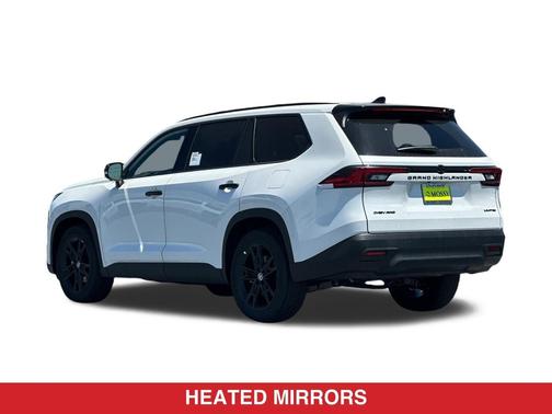 Wind Chill Pearl 2026 Toyota Highlander Hybrid Base