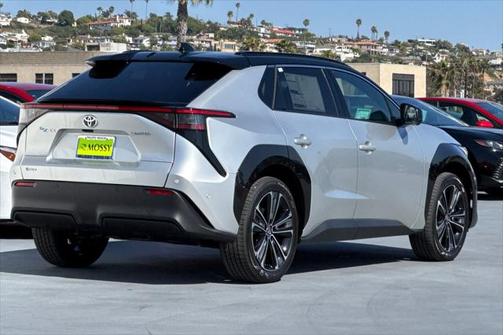 2025 Toyota bZ4X Limited