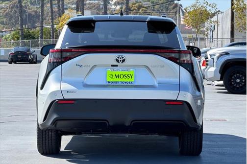2025 Toyota bZ4X Limited