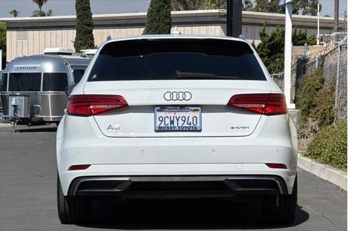 2018 Audi A3 e-tron 1.4T Tech Premium Plus