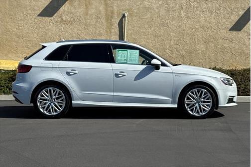 2018 Audi A3 e-tron 1.4T Tech Premium Plus