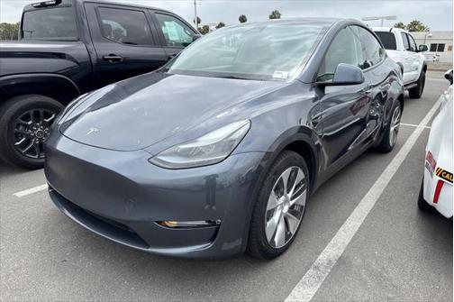 2023 Tesla Model Y Long Range Dual Motor All-Wheel Drive