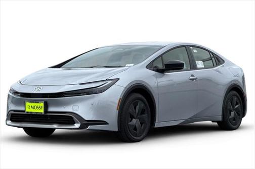 2025 Toyota Prius L