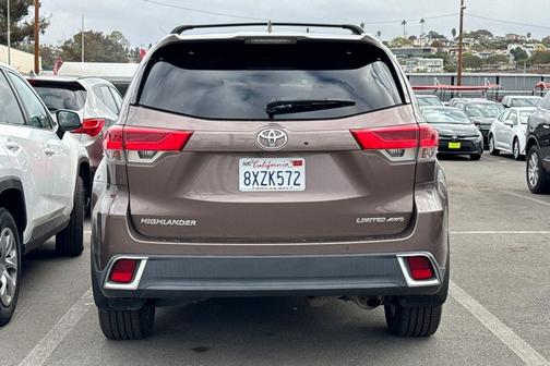2017 Toyota Highlander Limited Platinum