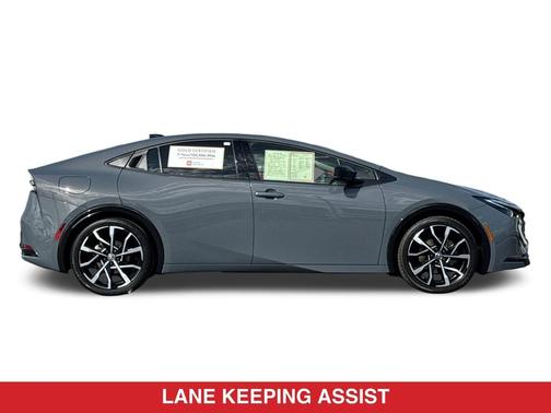 GUARDIAN GRAY/BLACK 2026 Toyota Prius Plug-In Hybrid XSE