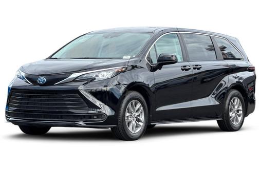 2024 Toyota Sienna LE