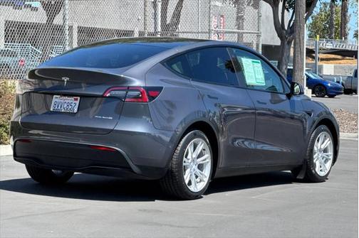 2021 Tesla Model Y Long Range Dual Motor All-Wheel Drive