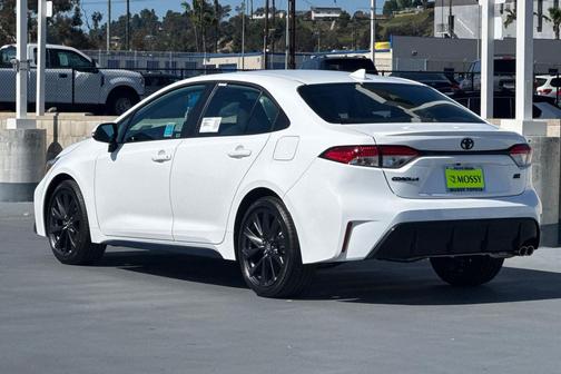 2025 Toyota Corolla SE