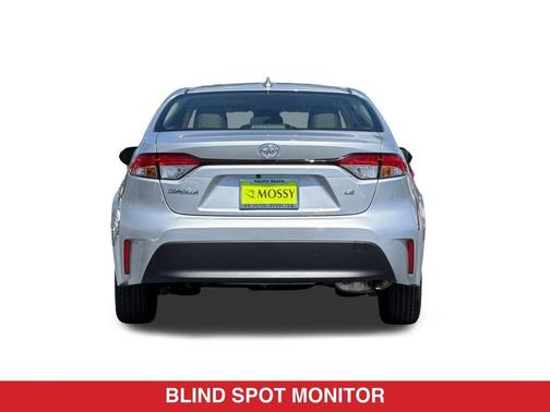Classic Silver Metallic/Midnight Black Metallic 2026 Toyota Corolla LE