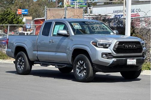 2019 Toyota Tacoma SR