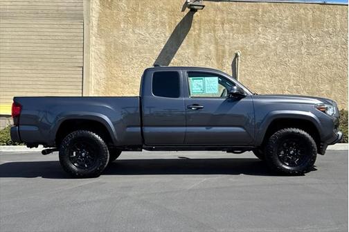 2020 Toyota Tacoma SR5